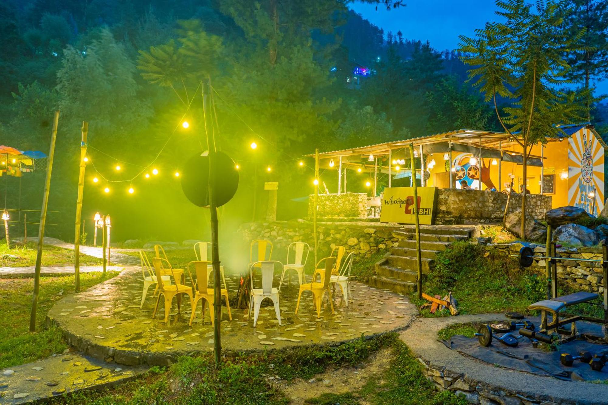 Whoopers Boutique Resort Jibhi Екстер'єр фото