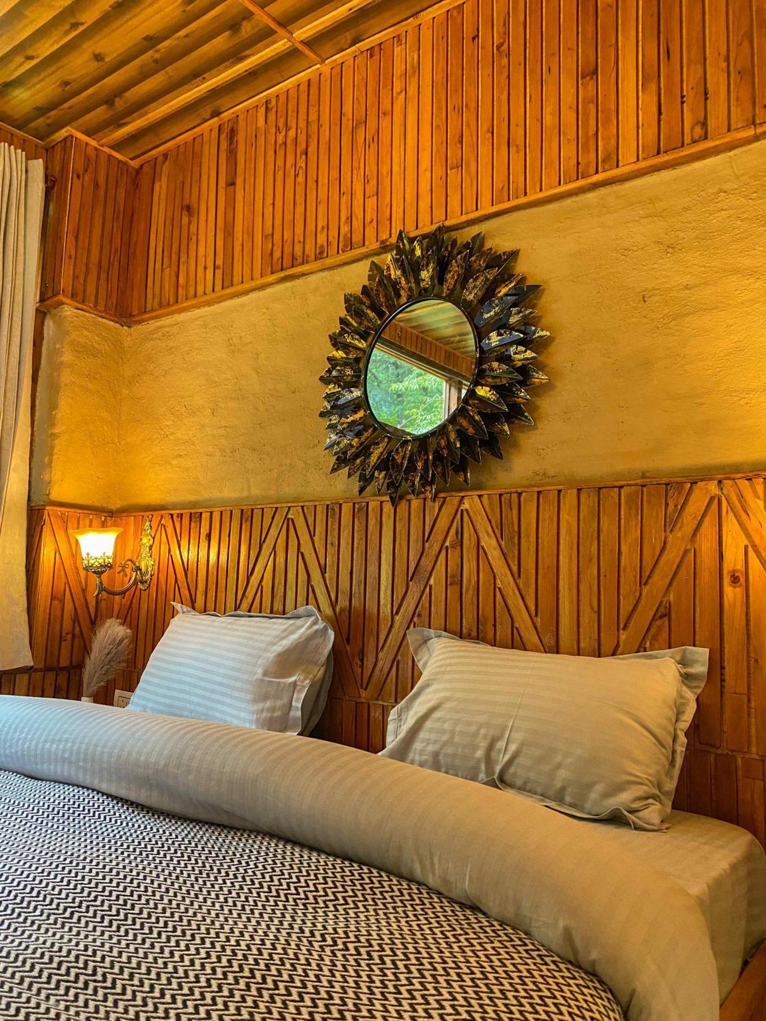 Whoopers Boutique Resort Jibhi Екстер'єр фото