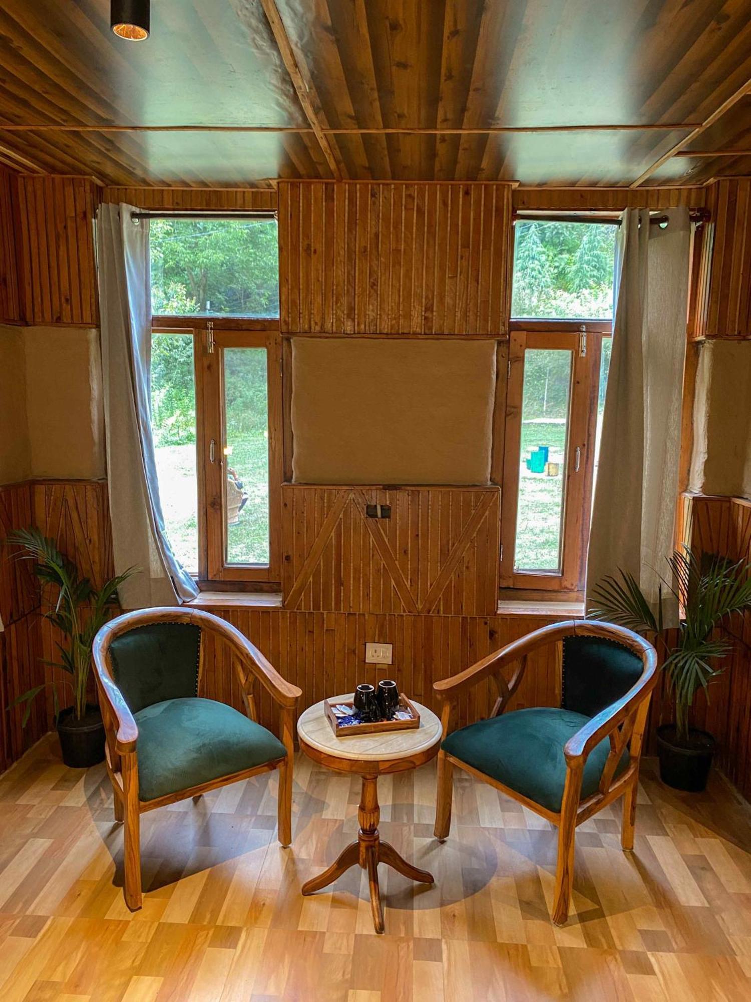 Whoopers Boutique Resort Jibhi Екстер'єр фото